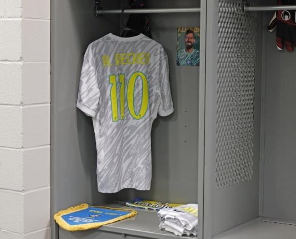 阿利森为何穿110号球衣？为纪念巴西足协、国家队成立110周年