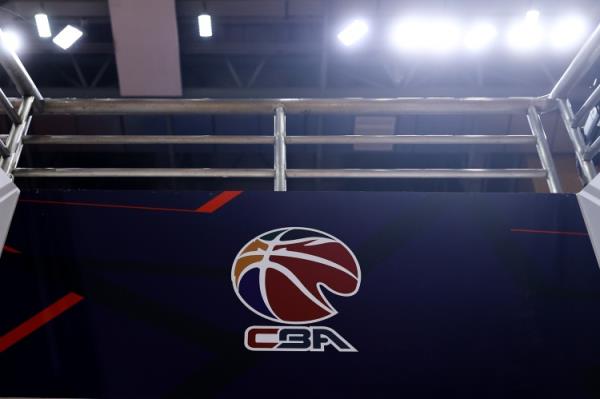 探长：篮协正讨论CBA新赛季改为每节10分钟&五次犯规 接轨FIBA