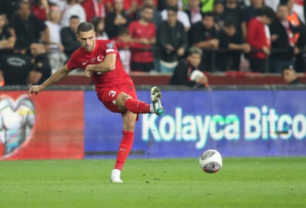 德米拉尔打进个人大赛首球，是土耳其队史欧洲杯淘汰赛进球第3人